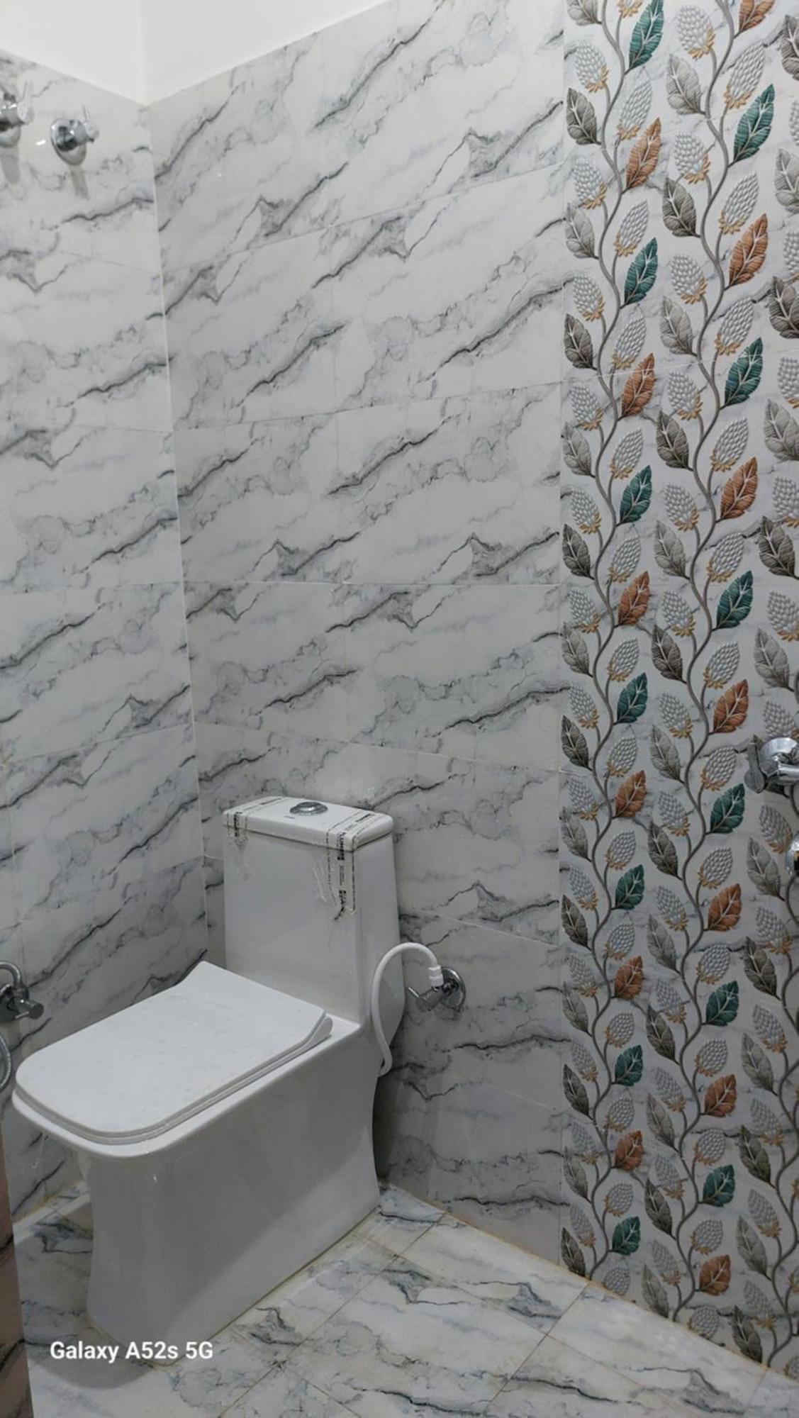 Narayani Paying Guest House Varanasi Bagian luar foto