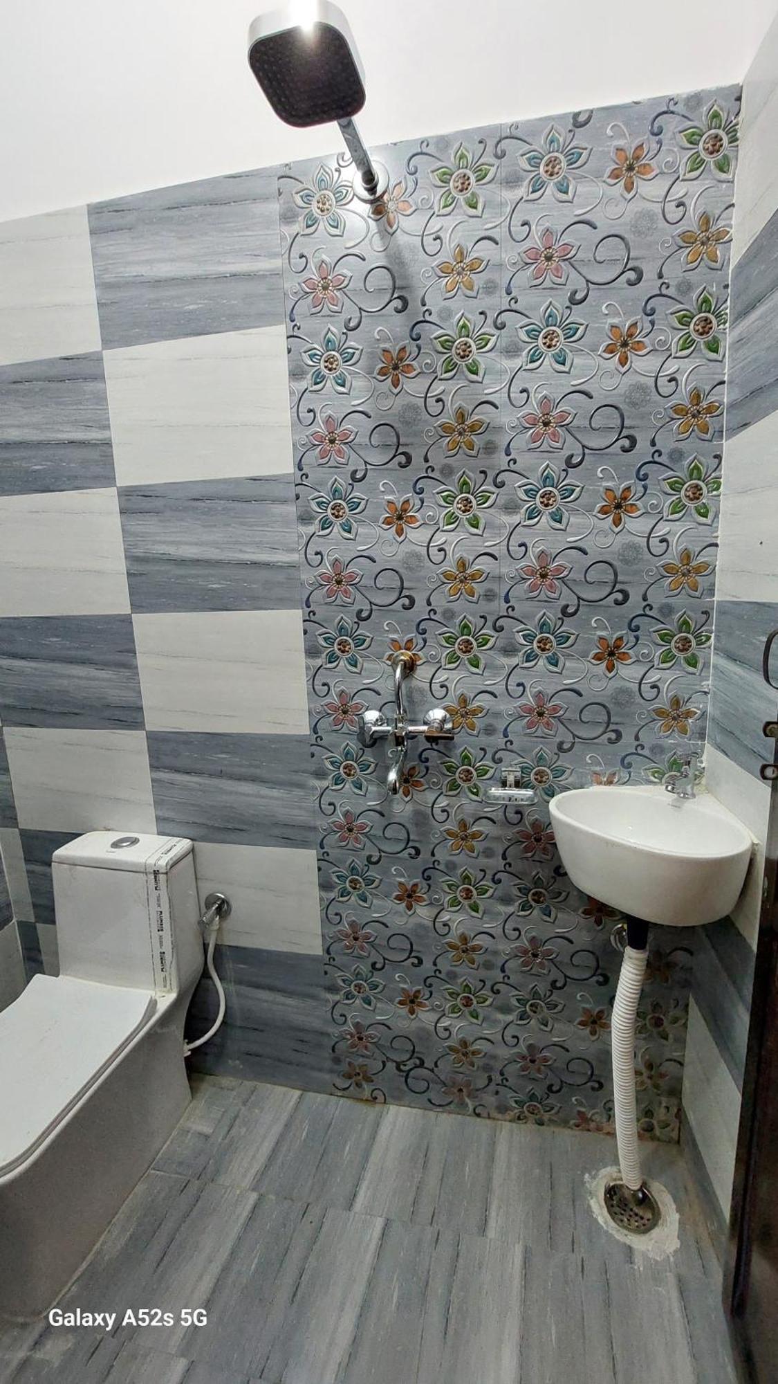 Narayani Paying Guest House Varanasi Bagian luar foto
